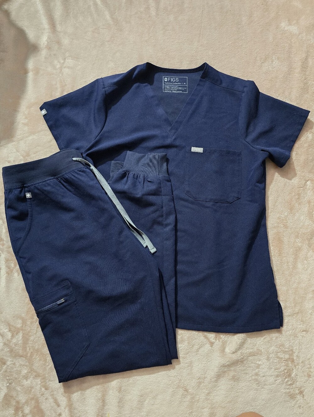 Figs Navy  Scrub Set, Catarina Scrub Top And Zamora Jogger Scrub Pants Size Med